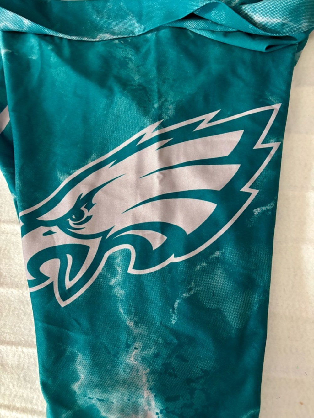 Eagles NFL Team Apparel Green and White Women's Leggings, XL - Picture 2 of 4